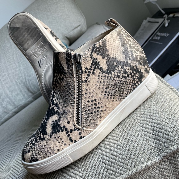 EUC Wedge Sneakers! - Picture 9 of 12